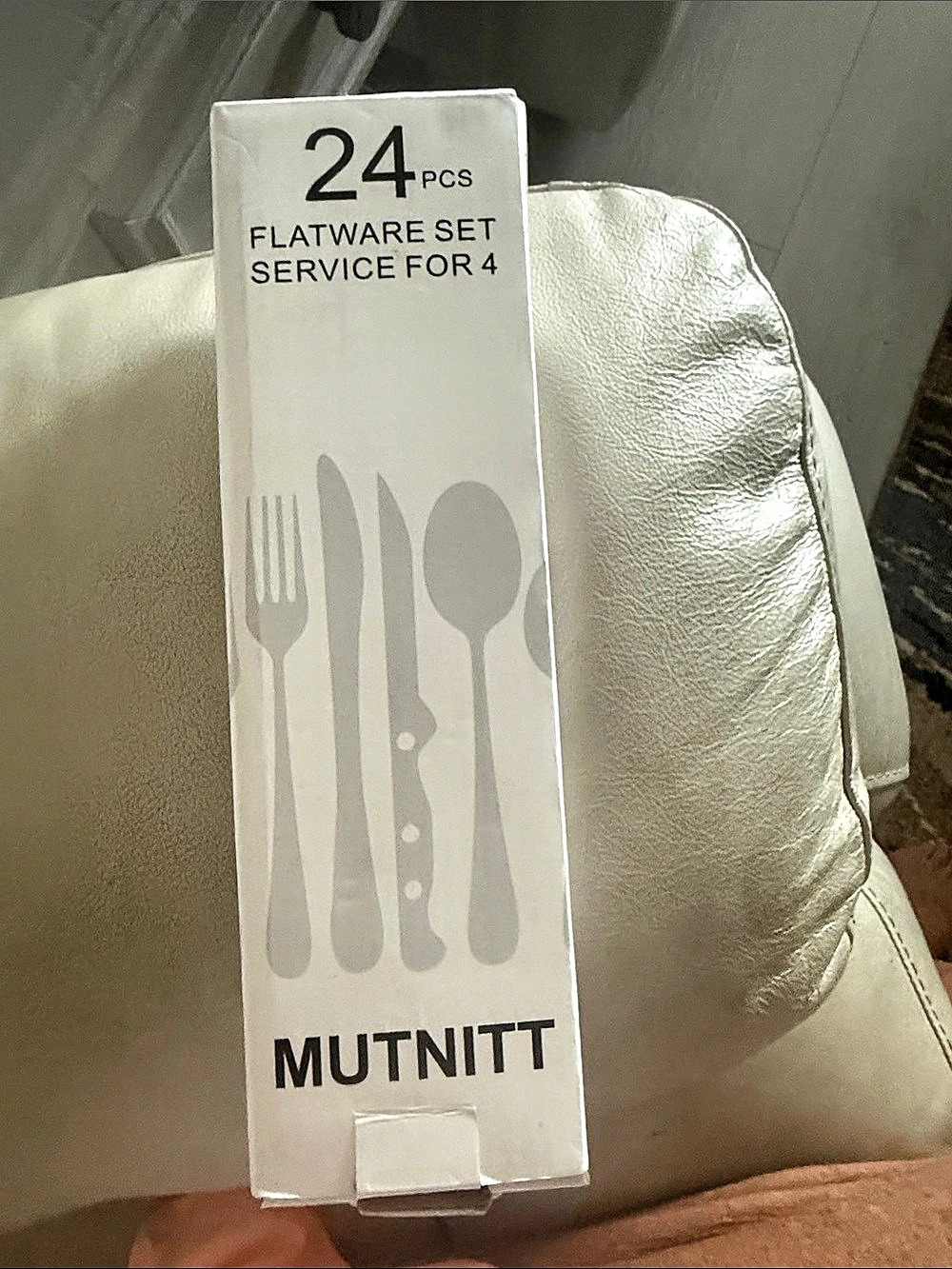 MUTNITT 24 Pcs Flatware Set Service for 4 24-Piece Flatware Set Service for 4